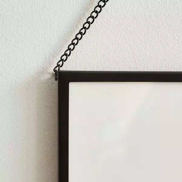 Dunelm Black Chain Hanging Frame 7" X 5" (18cm X 12cm) 4 Dunelm Black Chain Hanging Frame 7" X 5" (18cm X 12cm) - Image 2