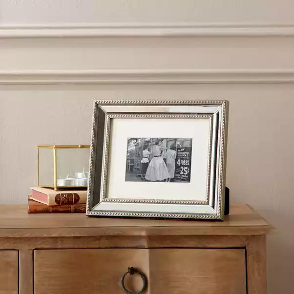 Dorma Champagne Mirrored Photo Frame 6" X 4" (15cm X 10cm) 3 Dorma Champagne Mirrored Photo Frame 6" X 4" (15cm X 10cm)