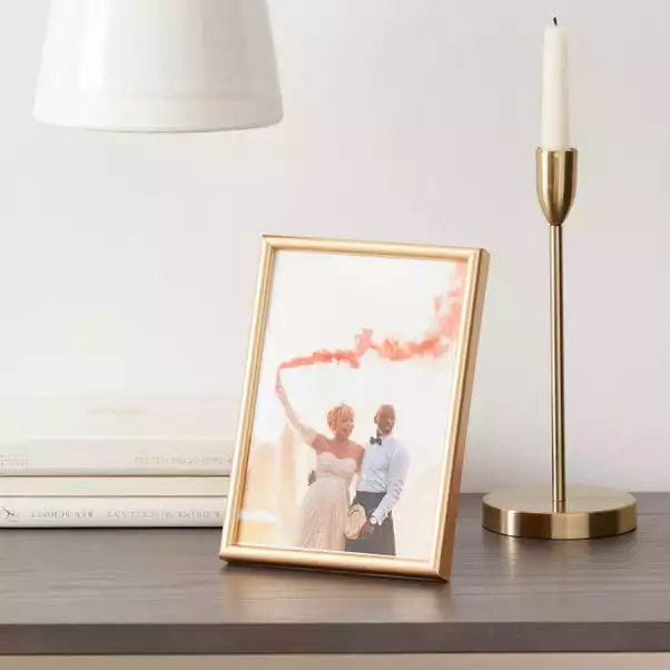 Dunelm Gold Easy Frame 7" X 5" (18cm X 13cm) 3 Dunelm Gold Easy Frame 7" X 5" (18cm X 13cm)