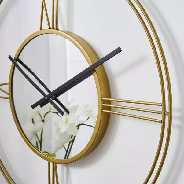 Dunelm Indoor Outdoor Luxe Gold Clock 60cm 6 Dunelm Indoor Outdoor Luxe Gold Clock 60cm - Image 4